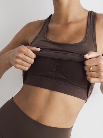 MyLibi Sporttop 'Nara' in Bruin