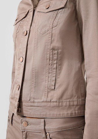 QS Tussenjas in Bruin