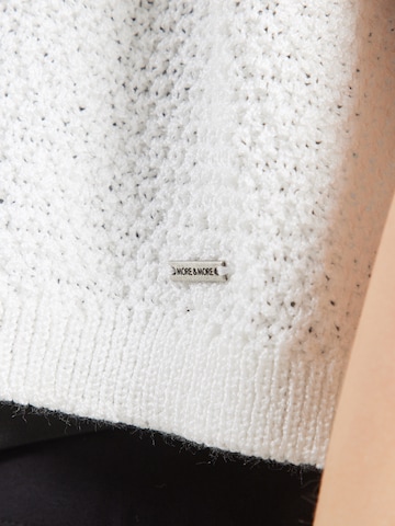 MORE & MORE Πλεκτή ζακέτα σε λευκό