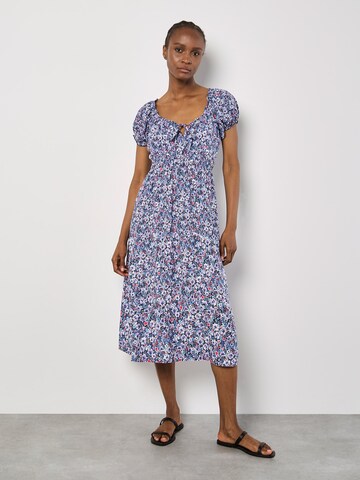 Robe ' ' Apricot en violet : devant