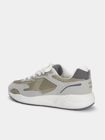 Pull&Bear Sneaker in Grau