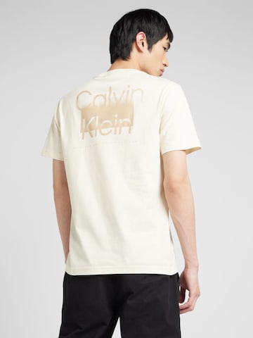 Maglietta di Calvin Klein in beige: frontale