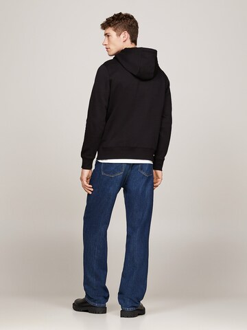 TOMMY HILFIGER Sweatshirt in Zwart