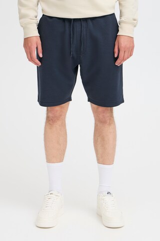 BLEND Regular Pants in Blue: front