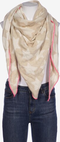 Zwillingsherz Scarf & Wrap in One size in Beige: front