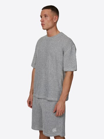 Good For Nothing Shirt 'Tee' in Grijs