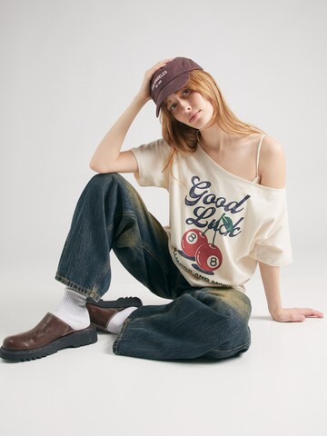 Maglietta di HOLLISTER in beige
