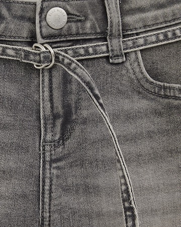 Slimfit Jeans di WE Fashion in grigio