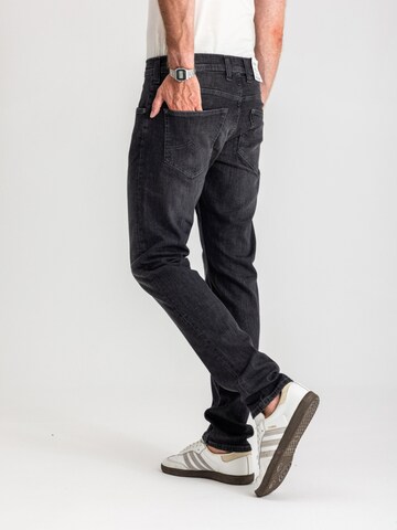 Tapered Jeans 'Mustang Style Oregon Tapered Denim Black 1017124 4000 800' di MUSTANG in blu