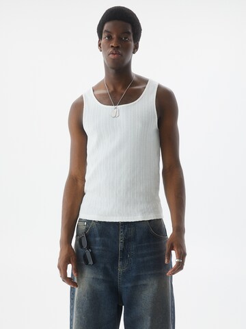 Pull&Bear Shirt in Wit: voorkant