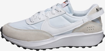 Nike Sportswear Trampki niskie 'WAFFLE DEBUT' w kolorze biały