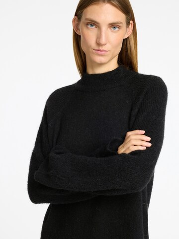 Robes en maille 'SLFLULU' SELECTED en noir
