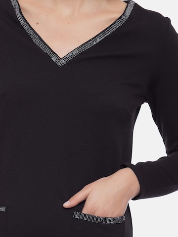Robe 'Athos' Camomilla en noir