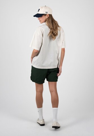 Comfort fit Camicia 'Dugout' di Prohibited in bianco