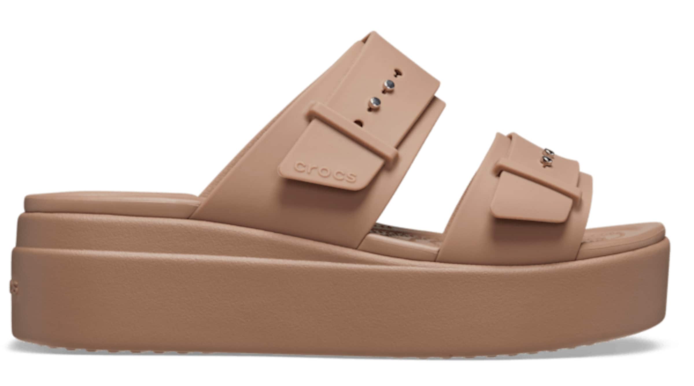 Crocs Šľapky 'Brooklyn ' - Hnedá