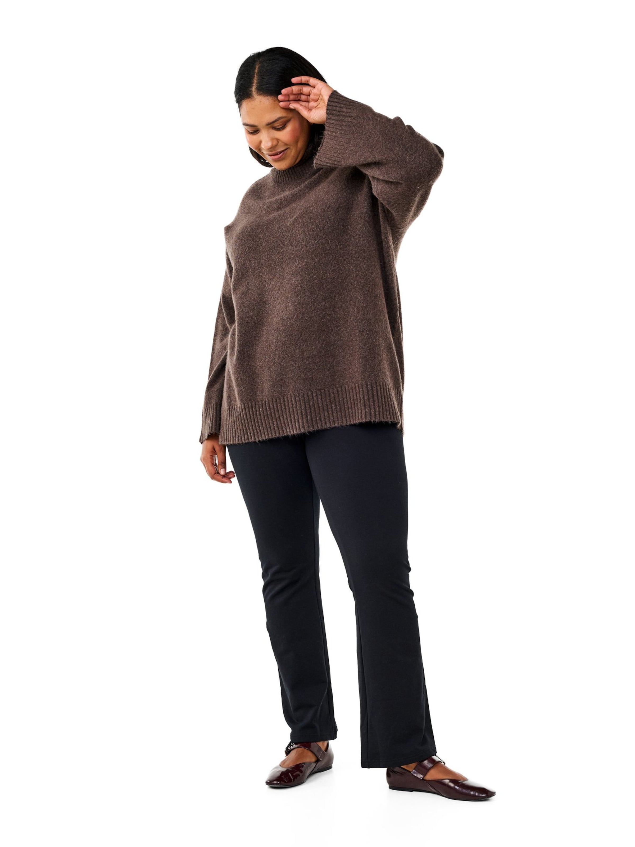 évasé Pantalon 'Vfili' Zizzi en noir : devant