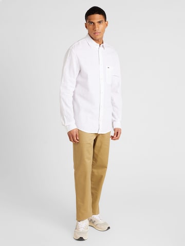 Tommy Jeans - Regular Fit Camisa em branco