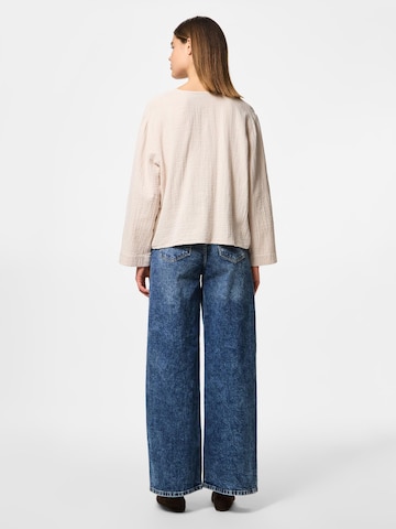 Chemisier 'PCSastina' PIECES en gris