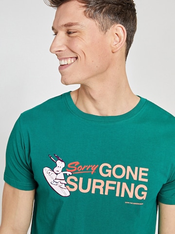 Shiwi T-Shirt 'Snoopy Gone Surfing' in Grün