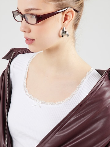 balta ABOUT YOU Marškinėliai 'Sanja'