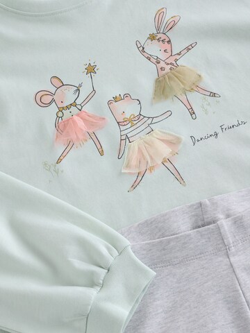 Next - Conjunto en gris