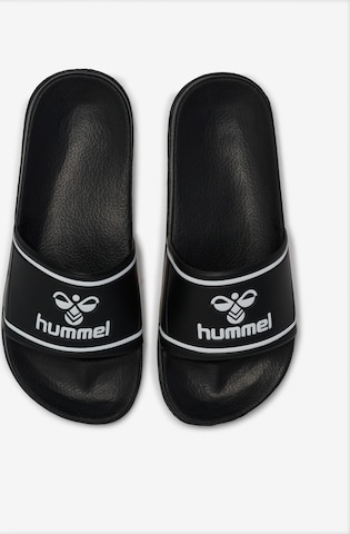 Hummel Slipper in Schwarz: Vorderseite