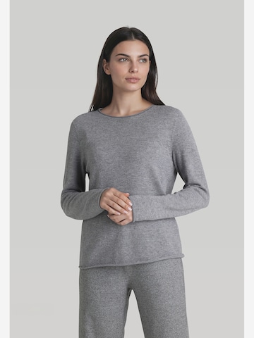 MAERZ Muenchen Sweater in Grey: front