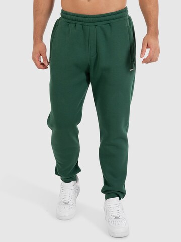 Smilodox Tapered Trousers ' Fiero ' in Green: front
