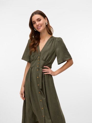 Robe-chemise 'VMMelaney' VERO MODA en vert