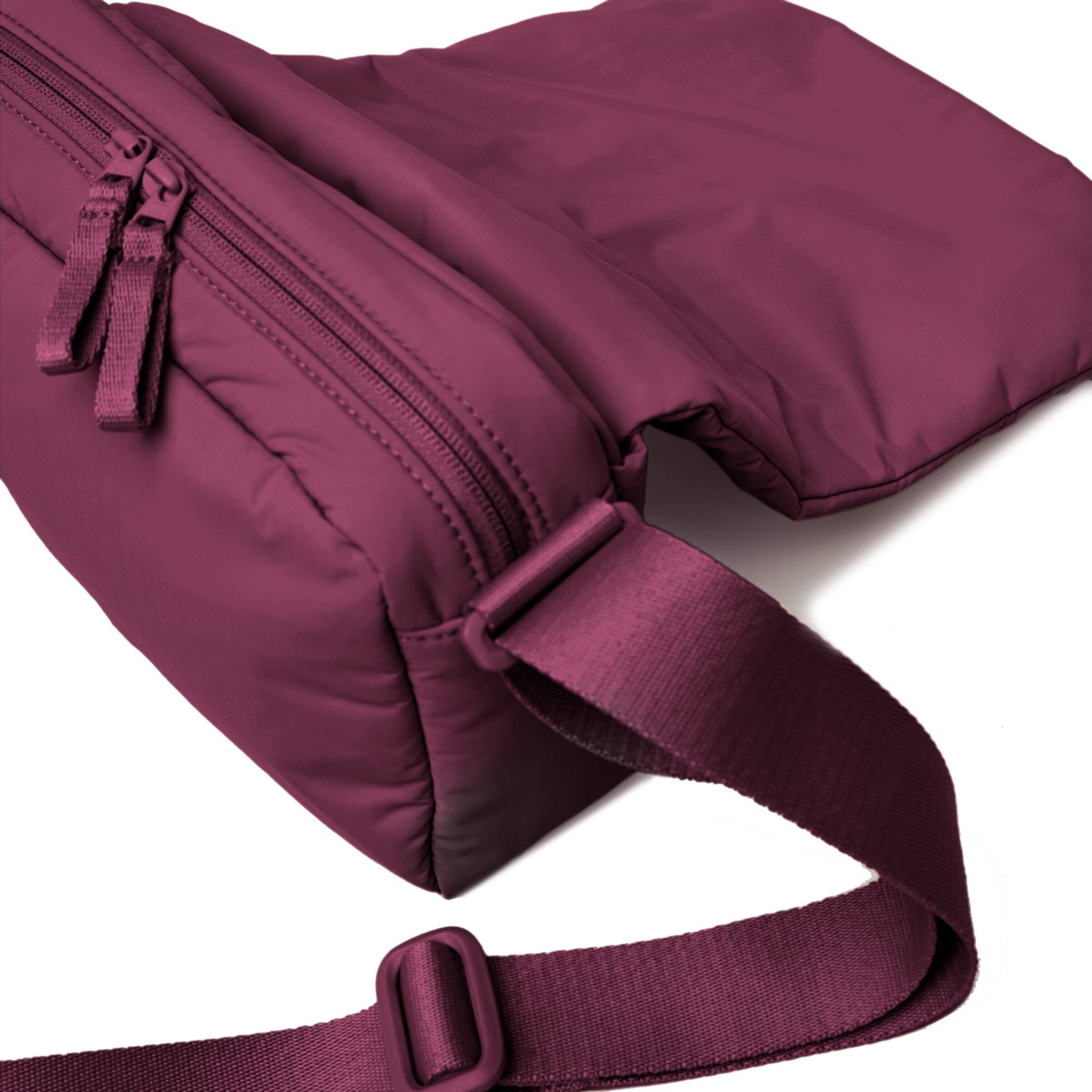Got Bag Crossbody Bag in Purple