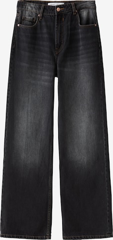 BershkaLoosefit Traperice - crna boja: prednji dio