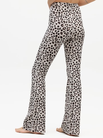 Flared Leggings 'Flared Leggings' di Hey Honey in beige