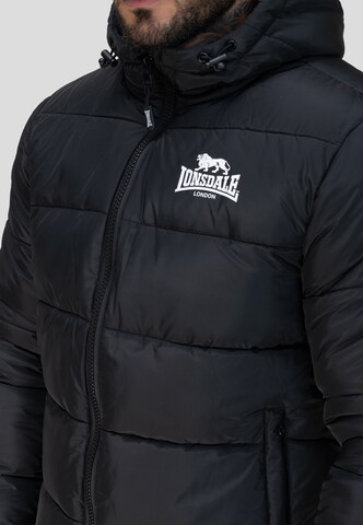 LONSDALE - Chaqueta de invierno 'TROVER' en negro