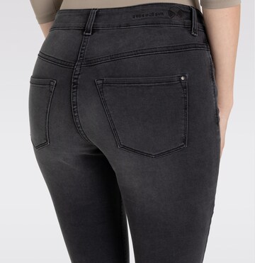 MAC Skinny Jeans in Grau
