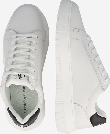 Calvin Klein Jeans Låg sneaker 'SEAMUS' i vit