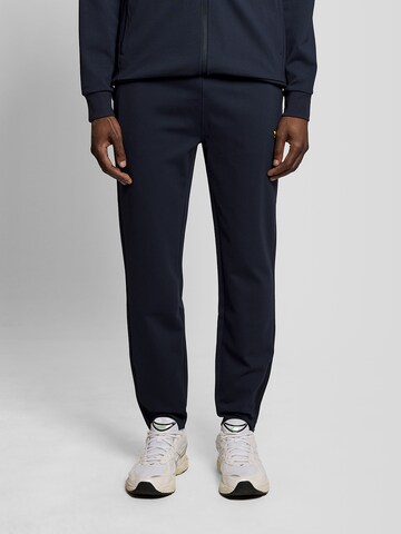 Lyle & Scott Regular Broek in Blauw: voorkant