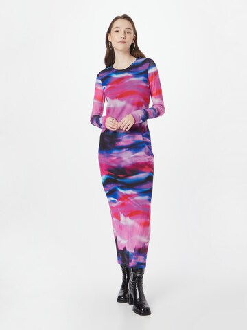 Abito di Monki in rosa: frontale