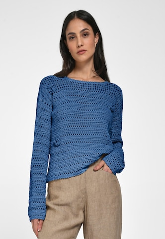 portray berlin Sweater in Blue: front