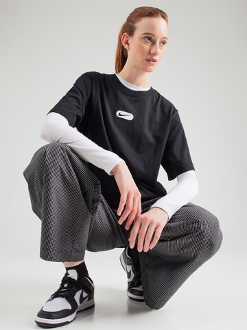 Nike Sportswear Μπλουζάκι 'SWOOSH' σε μαύρο