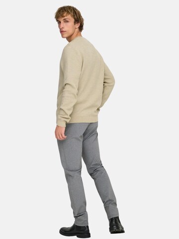Only & Sons Sweter 'ONLY & SONS ONSDAVE REG LS CREW NECK KNIT NOOS MAGLIONCINO' w kolorze beżowy