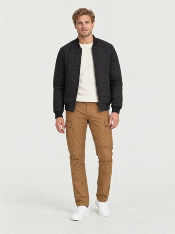 yazubi Regular Cargo Pants 'Jayden' in Beige