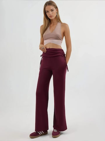 Hiccup - Regular Calças em vermelho