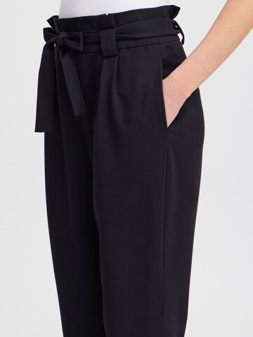 ICHI Regular Pleat-Front Pants 'Caisy' in Black