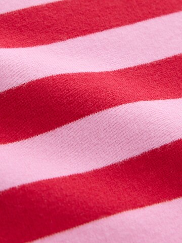 Next Shirt in Rot