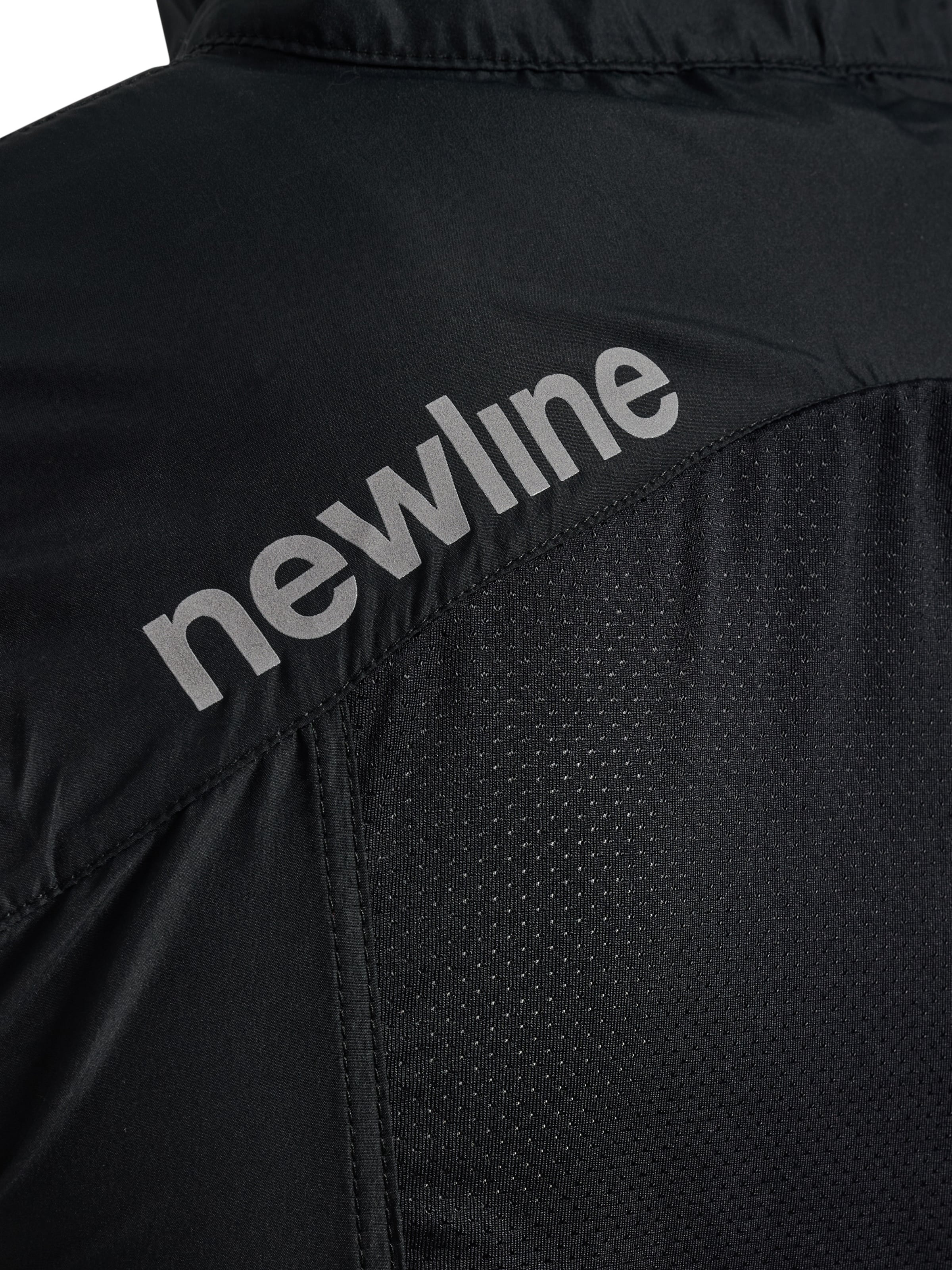 Newline Vest i sort