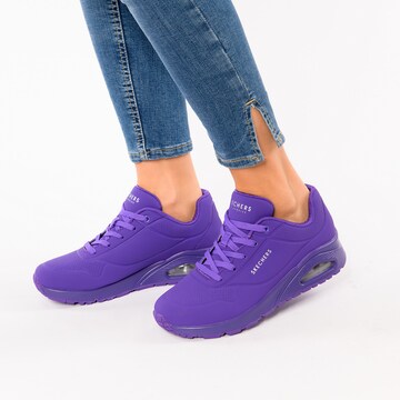 SKECHERS - Sapatilhas baixas 'Night Shades' em roxo