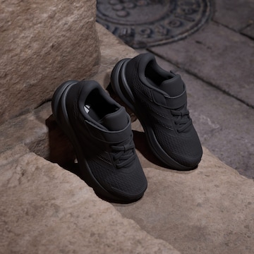 Sneaker 'Runfalcon 6' di ADIDAS SPORTSWEAR in nero