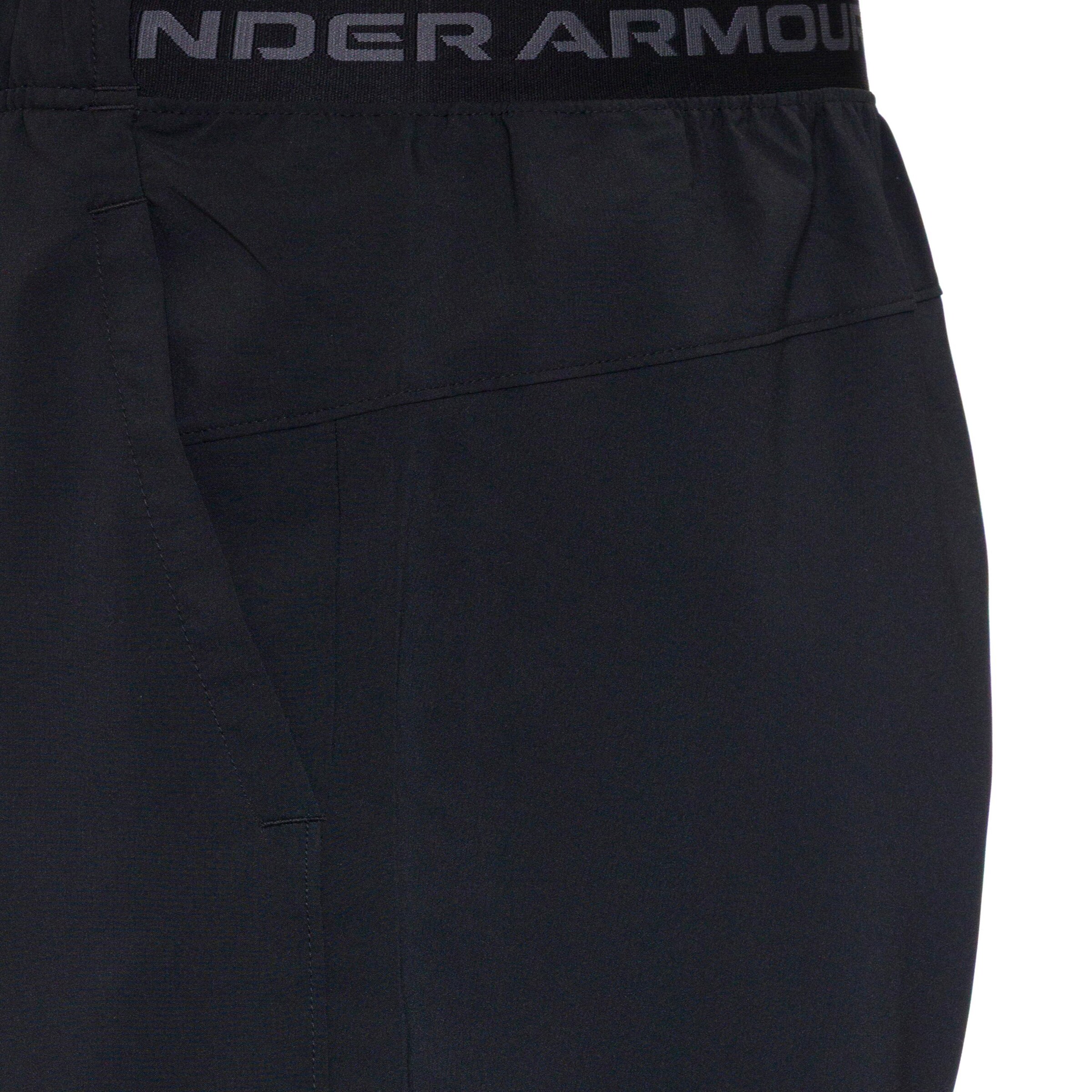 UNDER ARMOUR Regular Workout Pants in Black