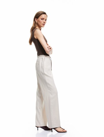 Koton Loose fit Trousers in Beige