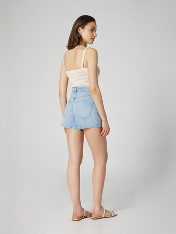 A LOT LESS Regular Shorts 'Sonja' in Blau